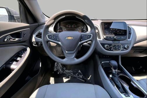 Mineral Gray Metallic 2023 Chevrolet Malibu FWD 1LT