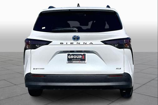 2025 Toyota Sienna XLE