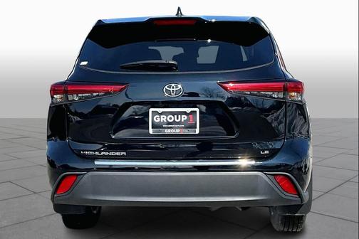 2022 Toyota Highlander LE