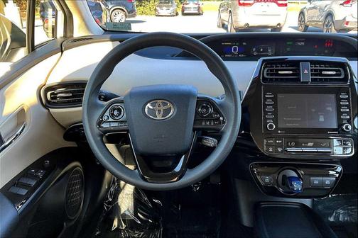 2022 Toyota Prius XLE