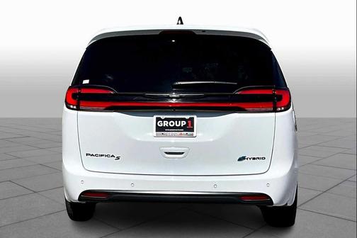 2024 Chrysler Pacifica Hybrid S Appearance Pkg