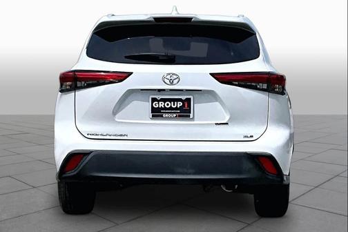 Wind Chill Pearl 2023 Toyota Highlander XLE