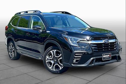 Crystal Black Silica 2023 Subaru Ascent Limited 8-Passenger