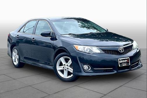 Cosmic Gray Mica 2014 Toyota Camry SE