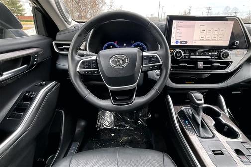 2023 Toyota Highlander Hybrid Limited