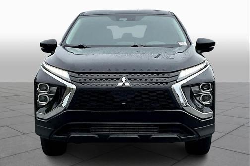 Labrador Black Pearl 2023 Mitsubishi Eclipse Cross LE