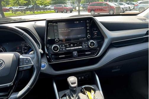 2021 Toyota Highlander Hybrid XLE