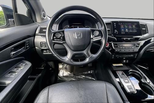 Crystal Black Pearl 2022 Honda Pilot AWD Elite