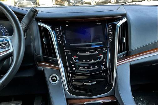 2018 Cadillac Escalade Luxury