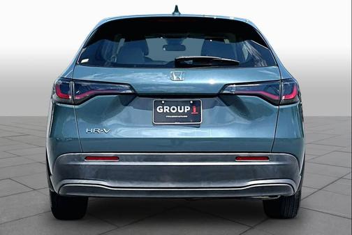 Nordic Forest Pearl 2023 Honda HR-V LX
