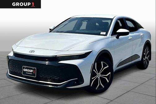 Oxygen White 2023 Toyota Crown XLE