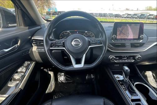Super Black 2021 Nissan Altima Platinum Intelligent AWD
