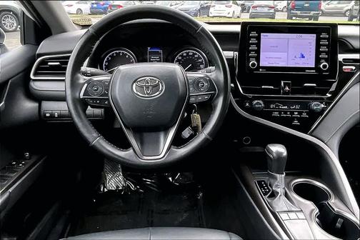 Ice Cap 2024 Toyota Camry SE