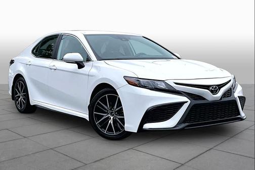 Ice Cap 2024 Toyota Camry SE