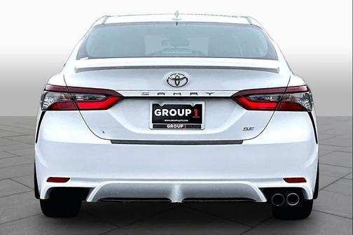 Ice Cap 2024 Toyota Camry SE