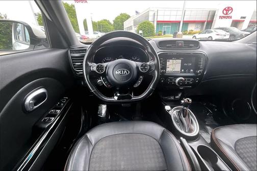 Clear White 2018 Kia Soul !