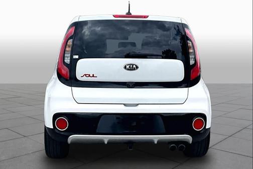 Clear White 2018 Kia Soul !