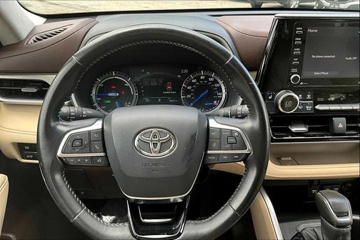2021 Toyota Highlander Hybrid XLE