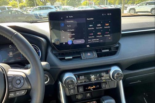 2025 Toyota RAV4 Hybrid XLE Premium