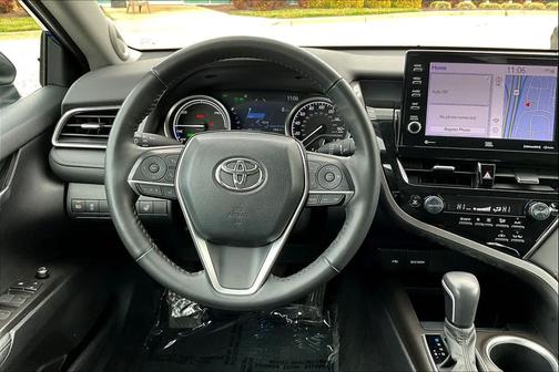 2023 Toyota Camry Hybrid XLE