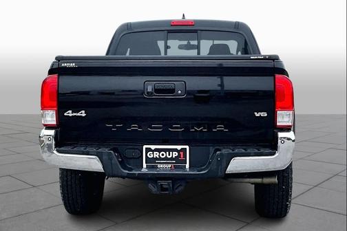 2017 Toyota Tacoma SR5