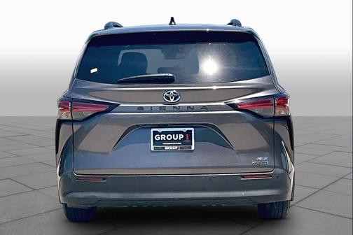 Predawn Gray Mica 2021 Toyota Sienna XLE 7 Passenger