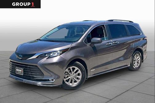 Predawn Gray Mica 2021 Toyota Sienna XLE 7 Passenger