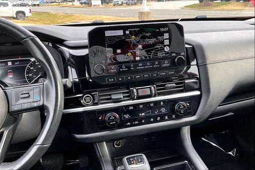 2023 Nissan Pathfinder SL 4WD