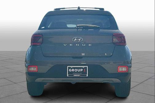 2022 Hyundai VENUE SEL
