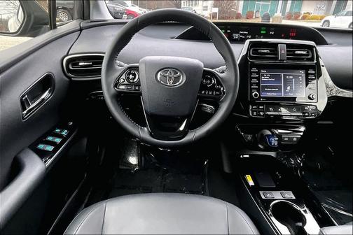 2022 Toyota Prius XLE