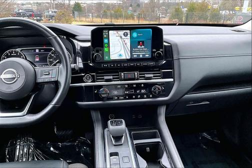 2022 Nissan Pathfinder SL 4WD