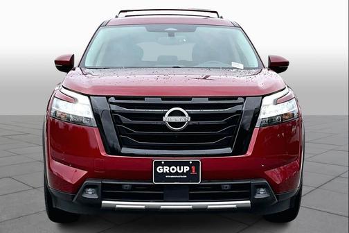 2022 Nissan Pathfinder SL 4WD