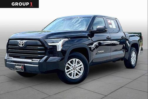 Midnight Black Metallic 2022 Toyota Tundra SR5