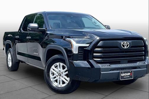 Midnight Black Metallic 2022 Toyota Tundra SR5