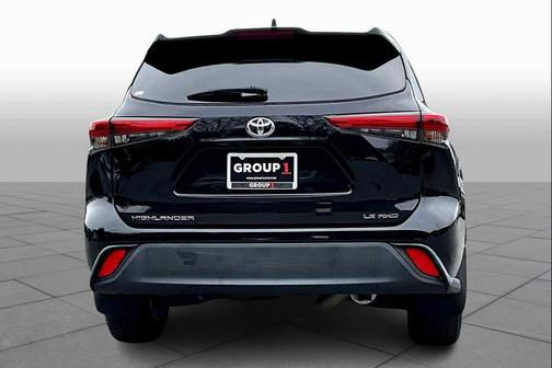 2022 Toyota Highlander LE