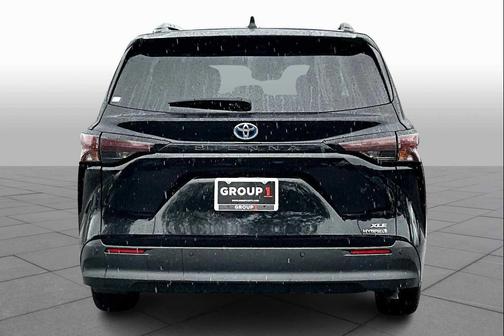 2024 Toyota Sienna XLE