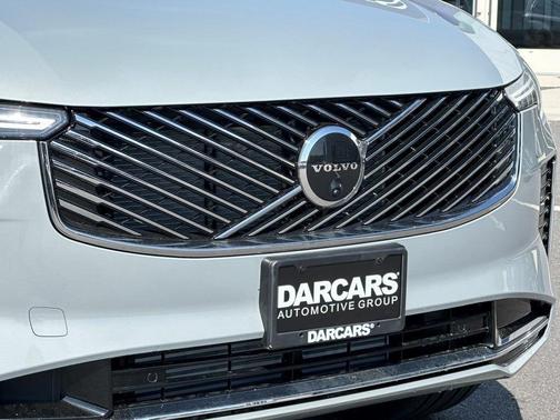 2025 Volvo XC90 Plug-In Hybrid T8 Ultra 7-Seater