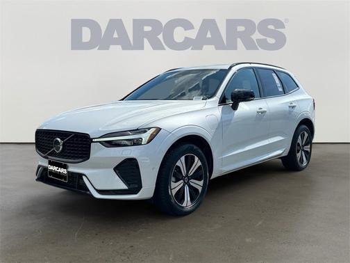 2025 Volvo XC60 Plug-In Hybrid T8 Plus