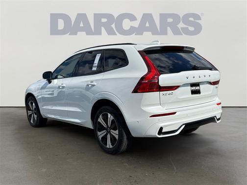 2025 Volvo XC60 Plug-In Hybrid T8 Plus