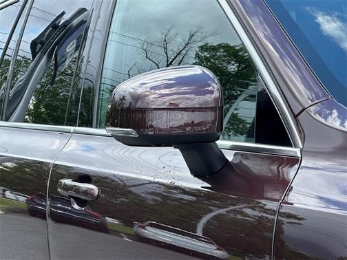 2025 Volvo XC90 Plug-In Hybrid T8 Plus 7-Seater