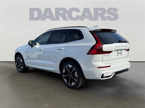 2026 Volvo XC60 B5 Plus