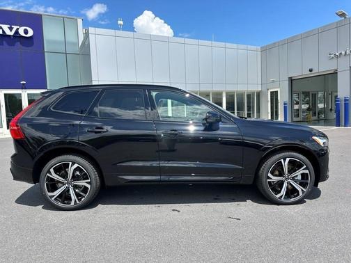 2025 Volvo XC60 Plug-In Hybrid T8 Ultra