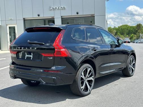 2025 Volvo XC60 Plug-In Hybrid T8 Ultra
