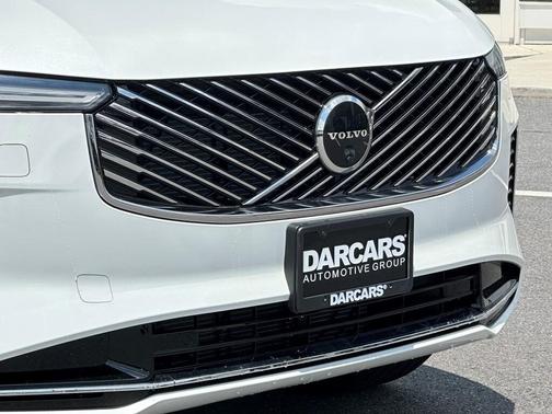 2025 Volvo XC90 B6 Plus 7-Seater