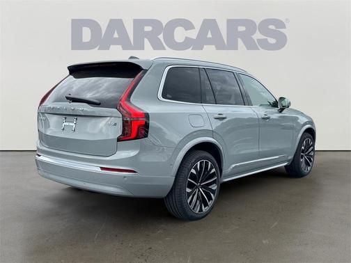 2026 Volvo XC90 B6 Plus 7-Seater