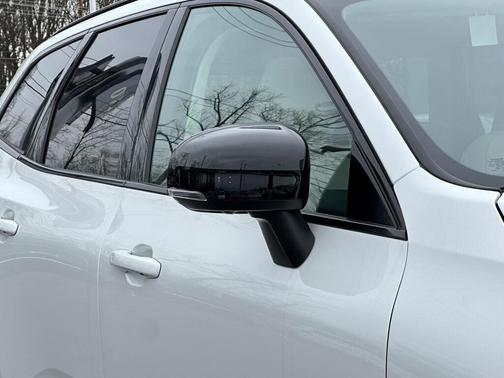 2025 Volvo XC60 Plug-In Hybrid T8 Ultra