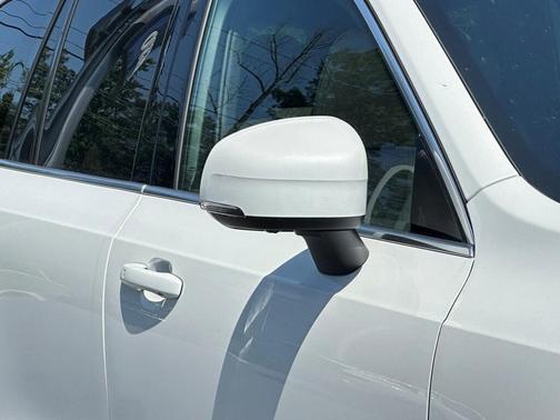 2025 Volvo XC90 B6 Ultra