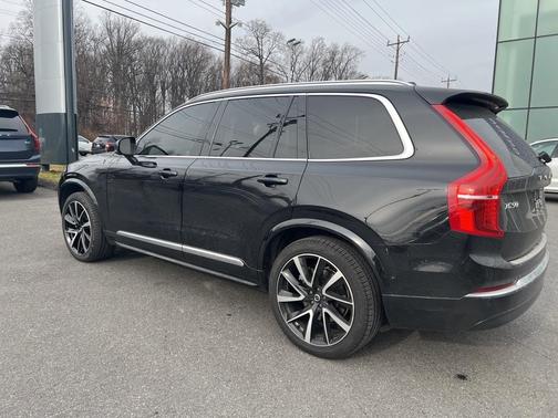 2024 Volvo XC90 B6 Ultimate Bright Theme 7-Seater