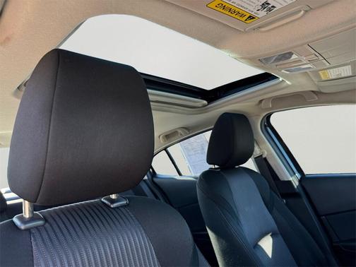 2016 Mazda Mazda3 i Touring