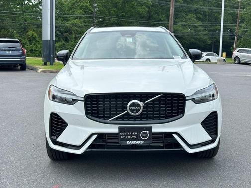 2025 Volvo XC60 Plug-In Hybrid T8 Ultra